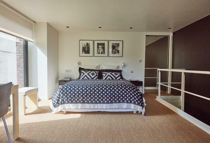 פנסיון La Porte Rouge Rbx