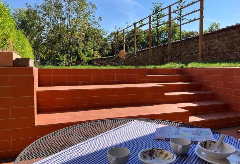 تختخواب و صبحانه Maison Henri Namur