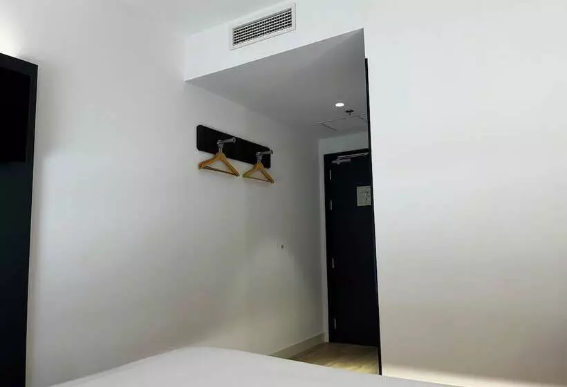 مسافرخانه HS Madrid Centro Atocha