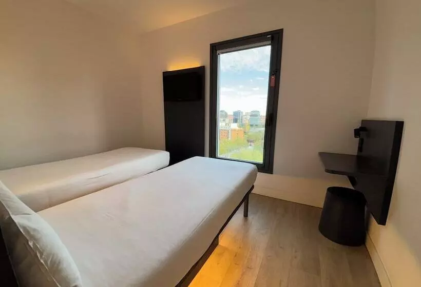 مسافرخانه HS Madrid Centro Atocha