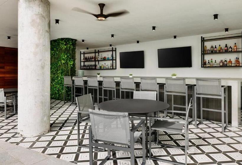 The Elser Hotel Miami, An All Suite