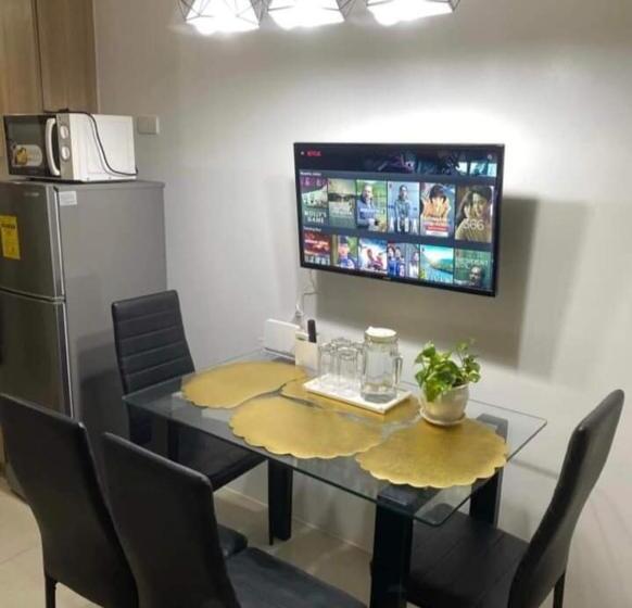 Hotel Yhanz Z Sea Residences