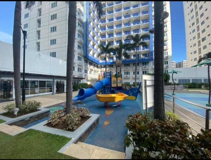 Hotel Yhanz Z Sea Residences