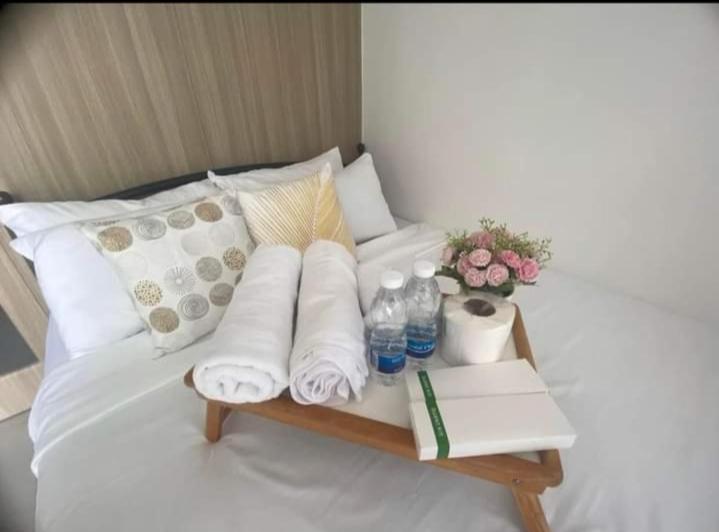 Hotel Yhanz Z Sea Residences