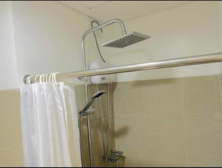 Hotel Yhanz Z Sea Residences