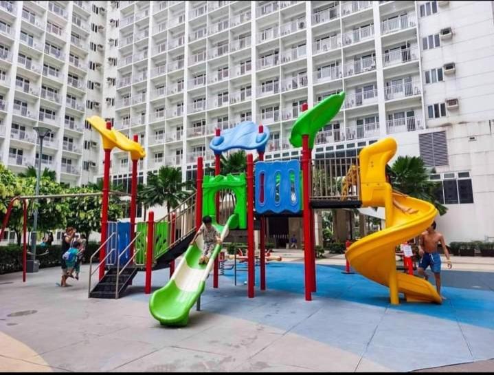 Hotel Yhanz Z Sea Residences