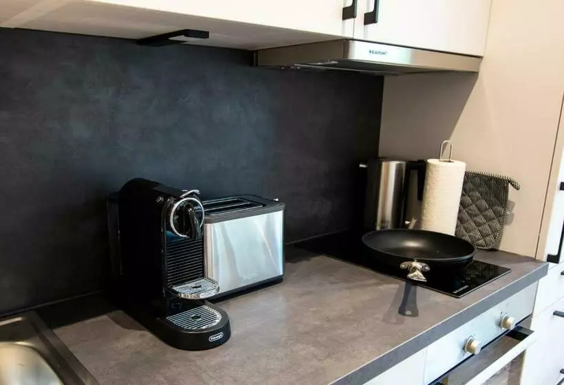 Livin63 Studio Apartments