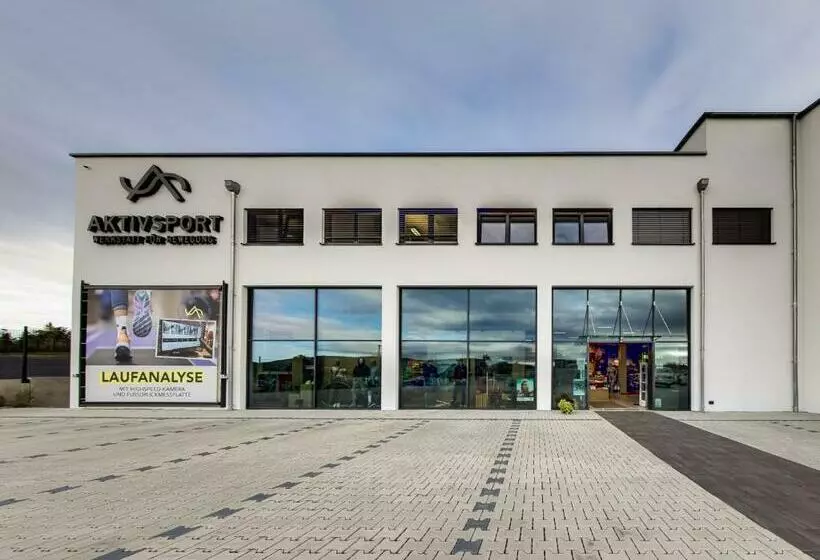 Livin63 Studio Apartments