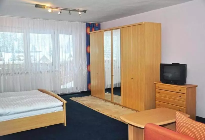 ペンション Penzión Antares