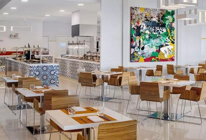 Adagio Premium Dubai Al Barsha