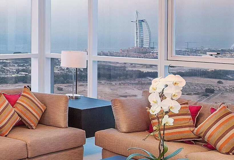 Adagio Premium Dubai Al Barsha