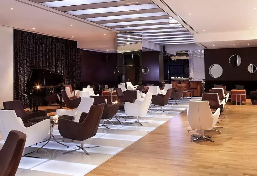 Adagio Premium Dubai Al Barsha