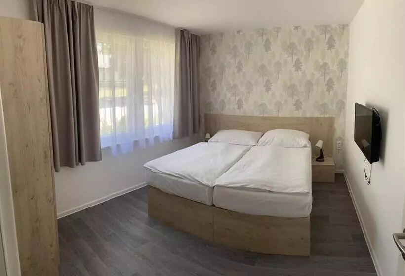 Ea Hotel Kraskov