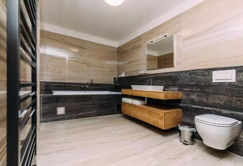 Ea Hotel Kraskov