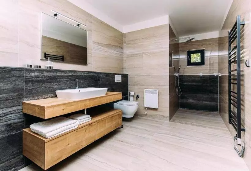 Ea Hotel Kraskov