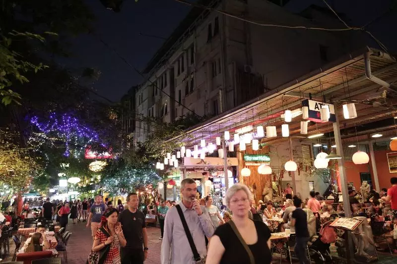 مسافرخانه Sawasdee House