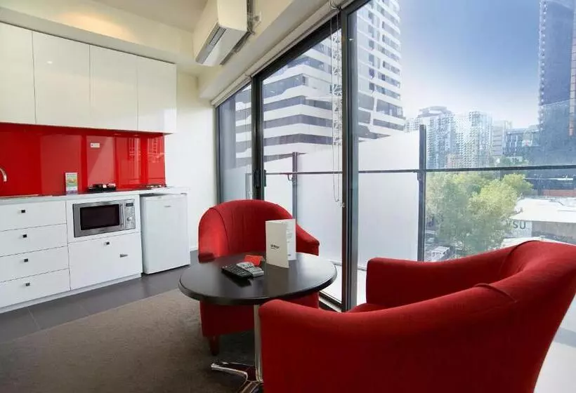 Отель City Edge On Elizabeth Apartment