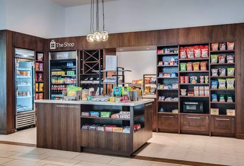 فندق Hilton Garden Inn Alexandria Old Town National Harbor