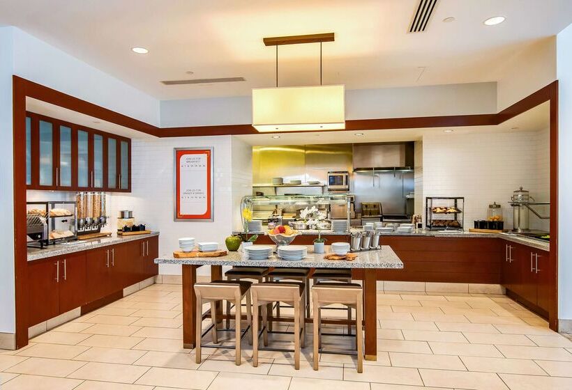 בית מלון כפרי Hilton Garden Inn Alexandria Old Town National Harbor