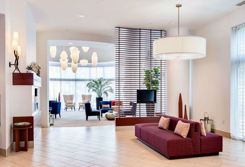 בית מלון כפרי Hilton Garden Inn Alexandria Old Town National Harbor