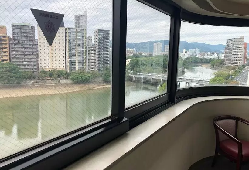 Hotel Hiroshima Ekimae Green