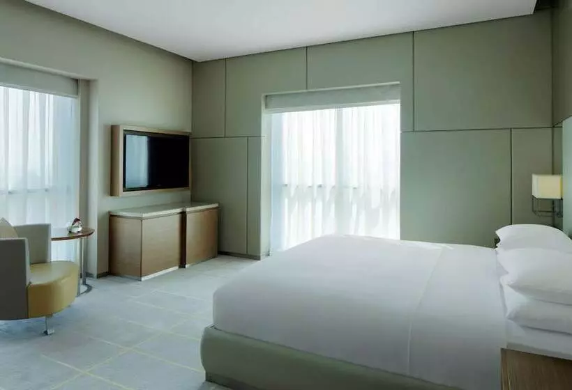 هتل Hyatt Regency Dubai Creek Heights