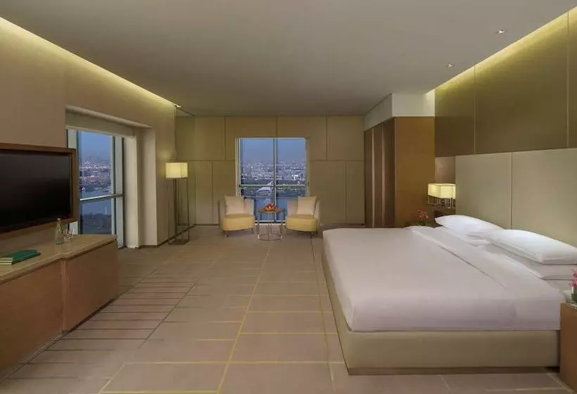هتل Hyatt Regency Dubai Creek Heights