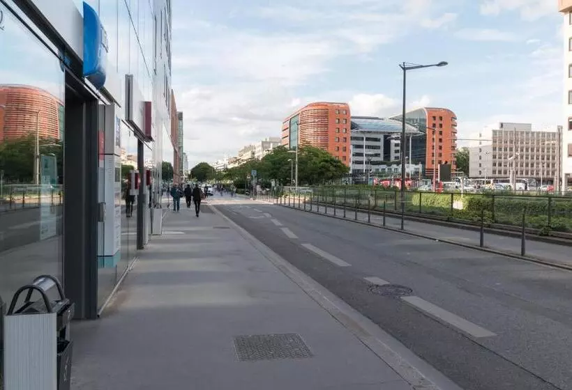 هتل Ibis Budget Lyon Centre Gare Partdieu