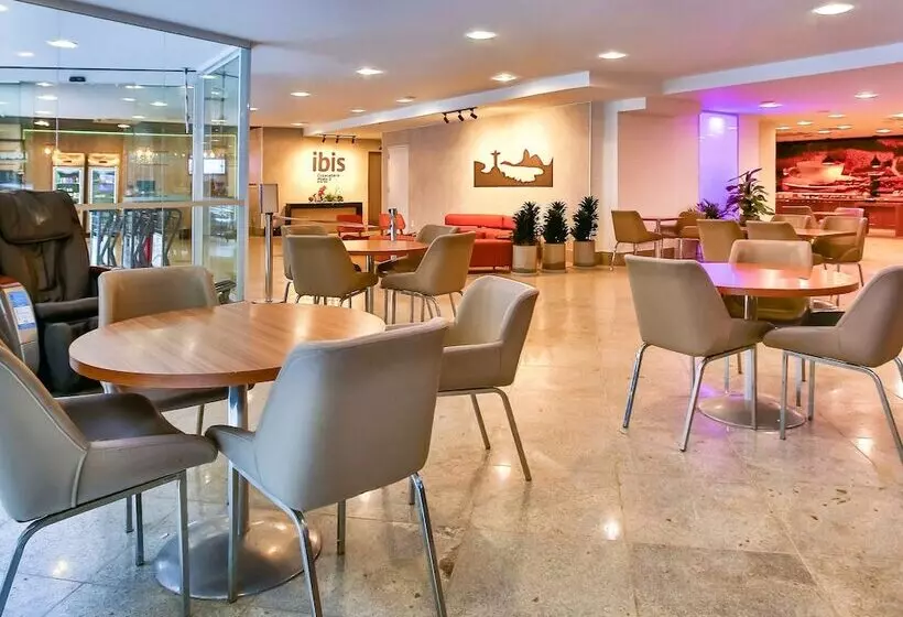 ホテル Ibis Copacabana Posto 2