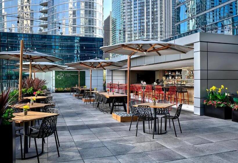 Отель Loews Chicago