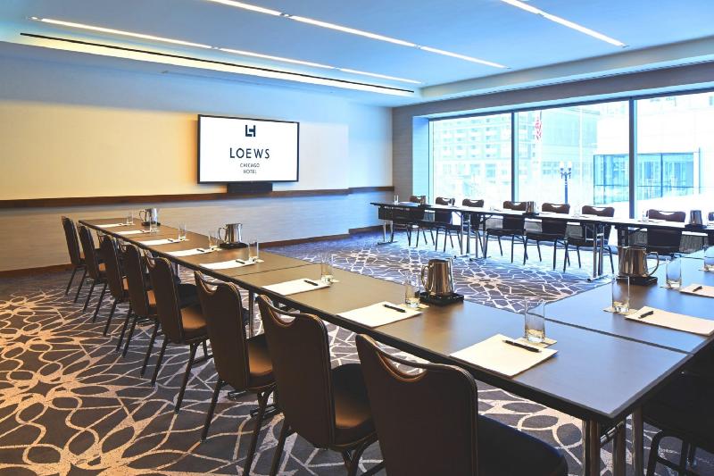 Отель Loews Chicago