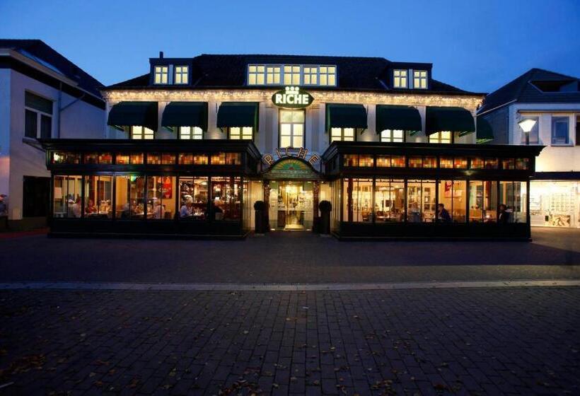 ホテル Restaurant Riche