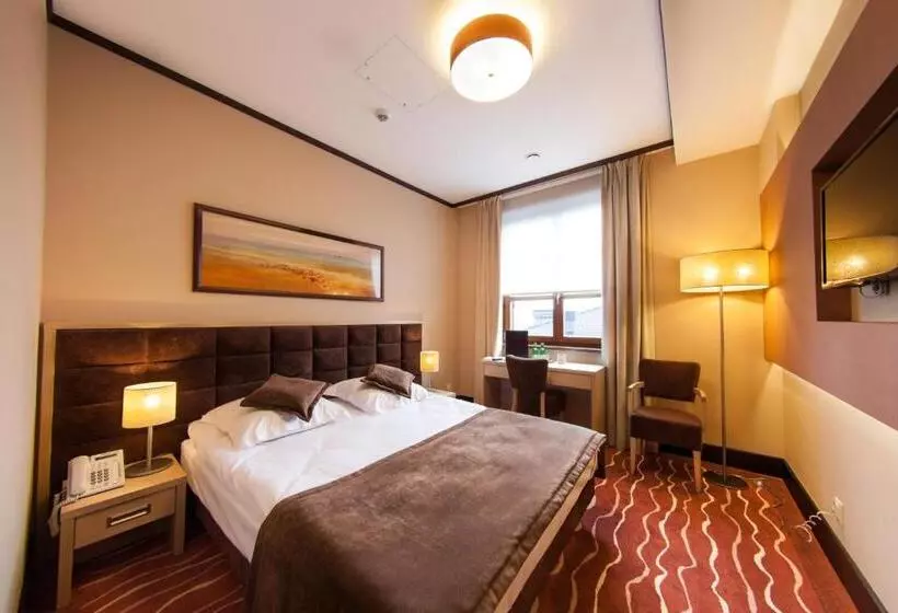 בית מלון כפרי Skarbek