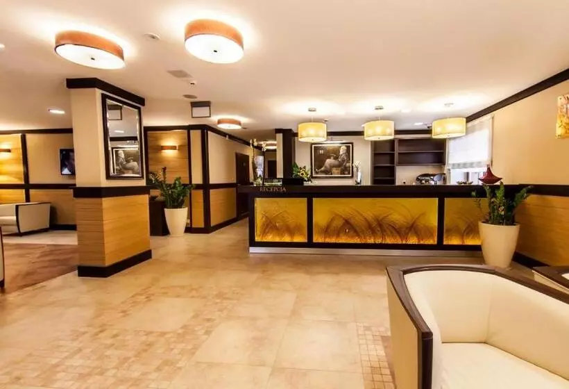 בית מלון כפרי Skarbek