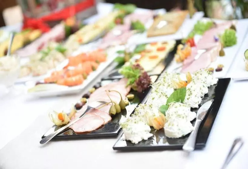 בית מלון כפרי Skarbek