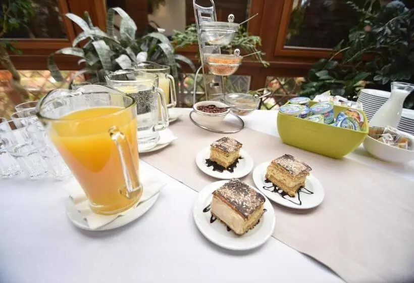 בית מלון כפרי Skarbek