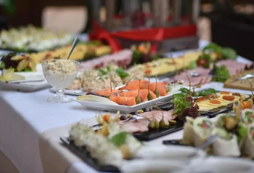 בית מלון כפרי Skarbek