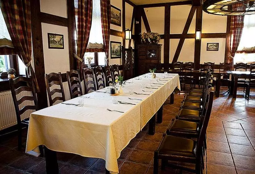 בית מלון כפרי Skarbek