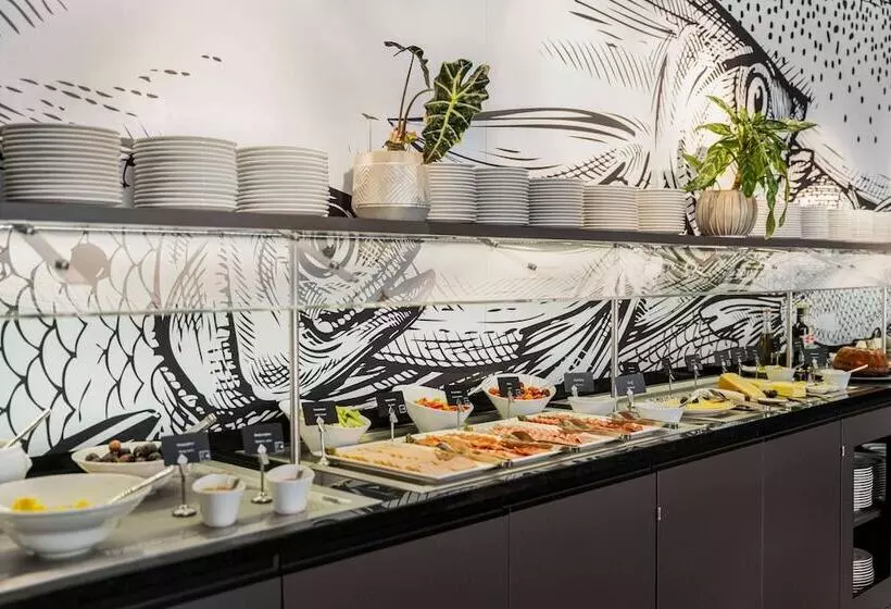 Отель Vienna House By Wyndham Zur Bleiche Schaffhausen