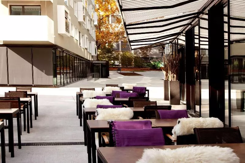 Отель Vienna House By Wyndham Zur Bleiche Schaffhausen