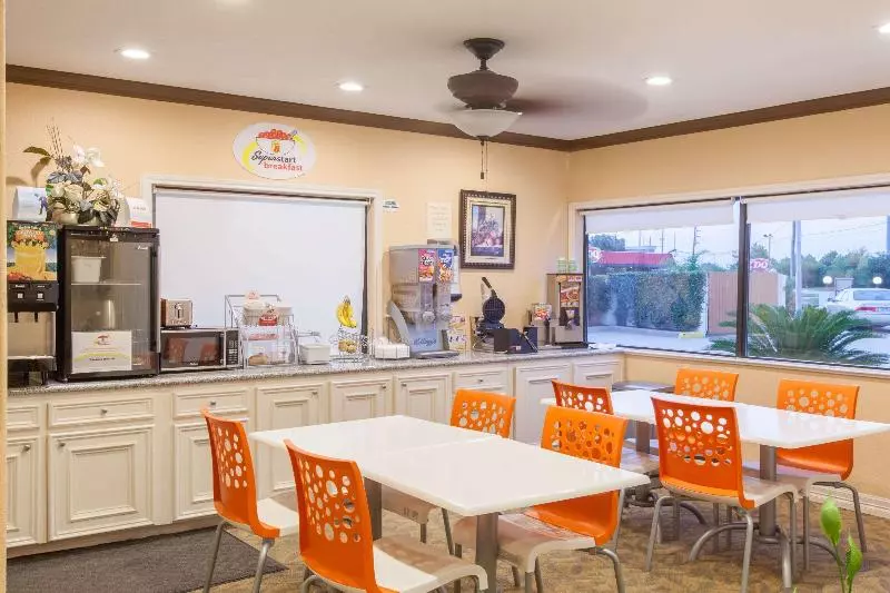 モーテル Super 8 By Wyndham Houston/willowbrook Hwy 249