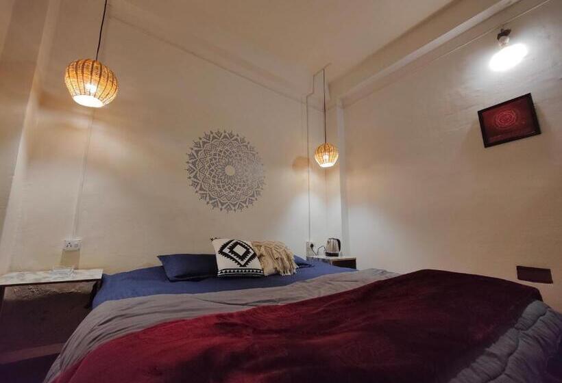 הוסטל Chakras   A Boutique Stay
