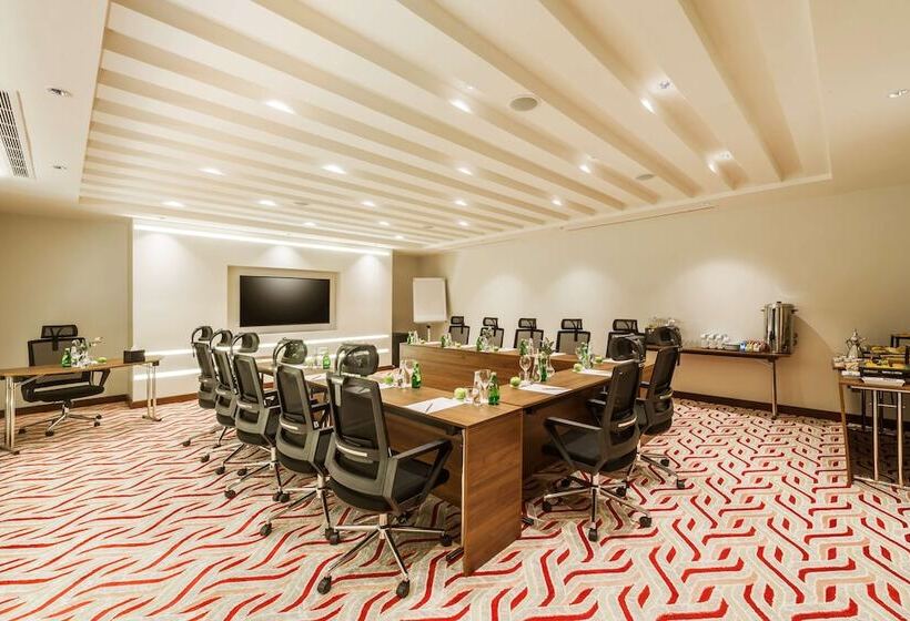 Hotel Best Western Plus Al Qurayyat City Center