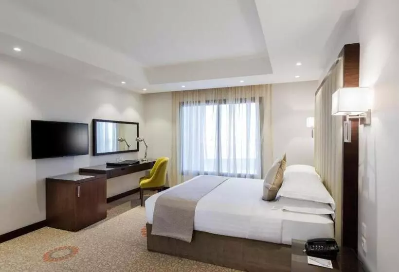 Hotelli Best Western Plus Al Qurayyat City Center