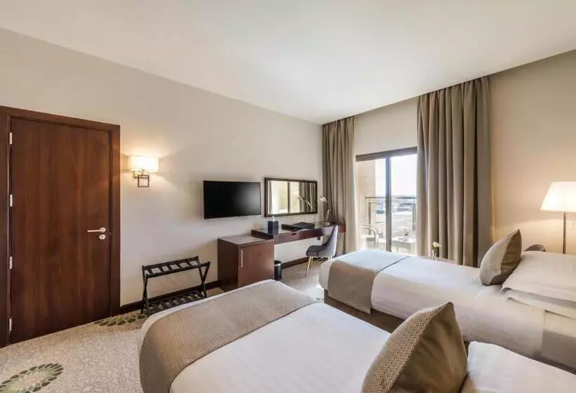 Hotelli Best Western Plus Al Qurayyat City Center