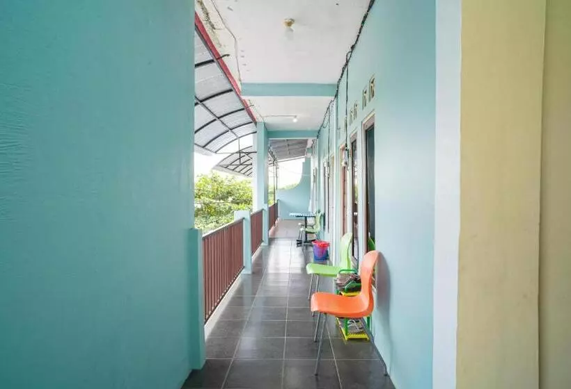 هتل Reddoorz Syariah @ Jalan Bukit Kaminting 2