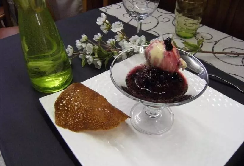 Hotelli Le Merle Blanc