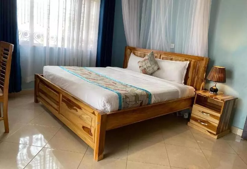 هتل Mary Keeri Suites