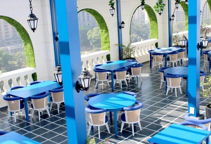 Отель Planet Hollywood Thane