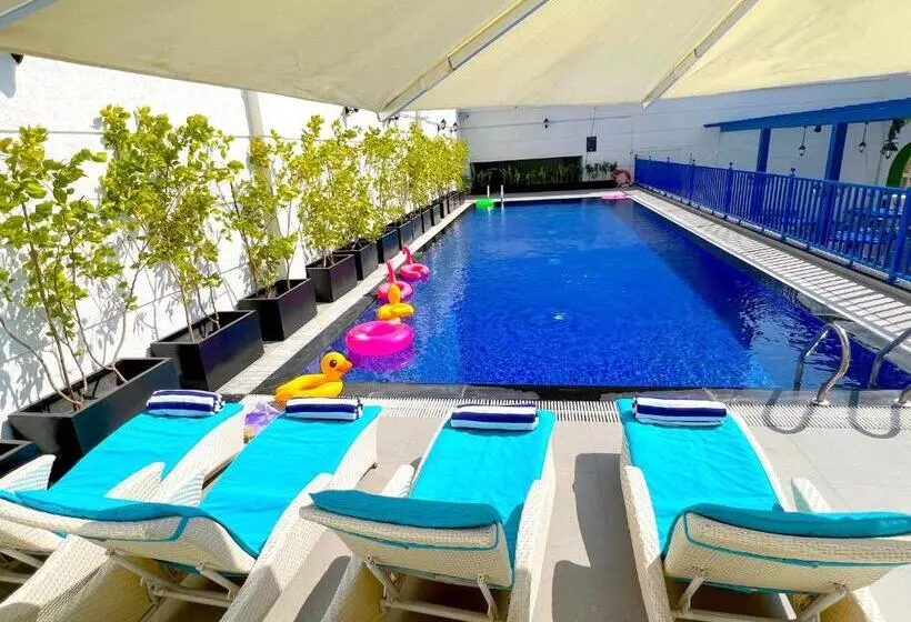 Hotelli Planet Hollywood Thane